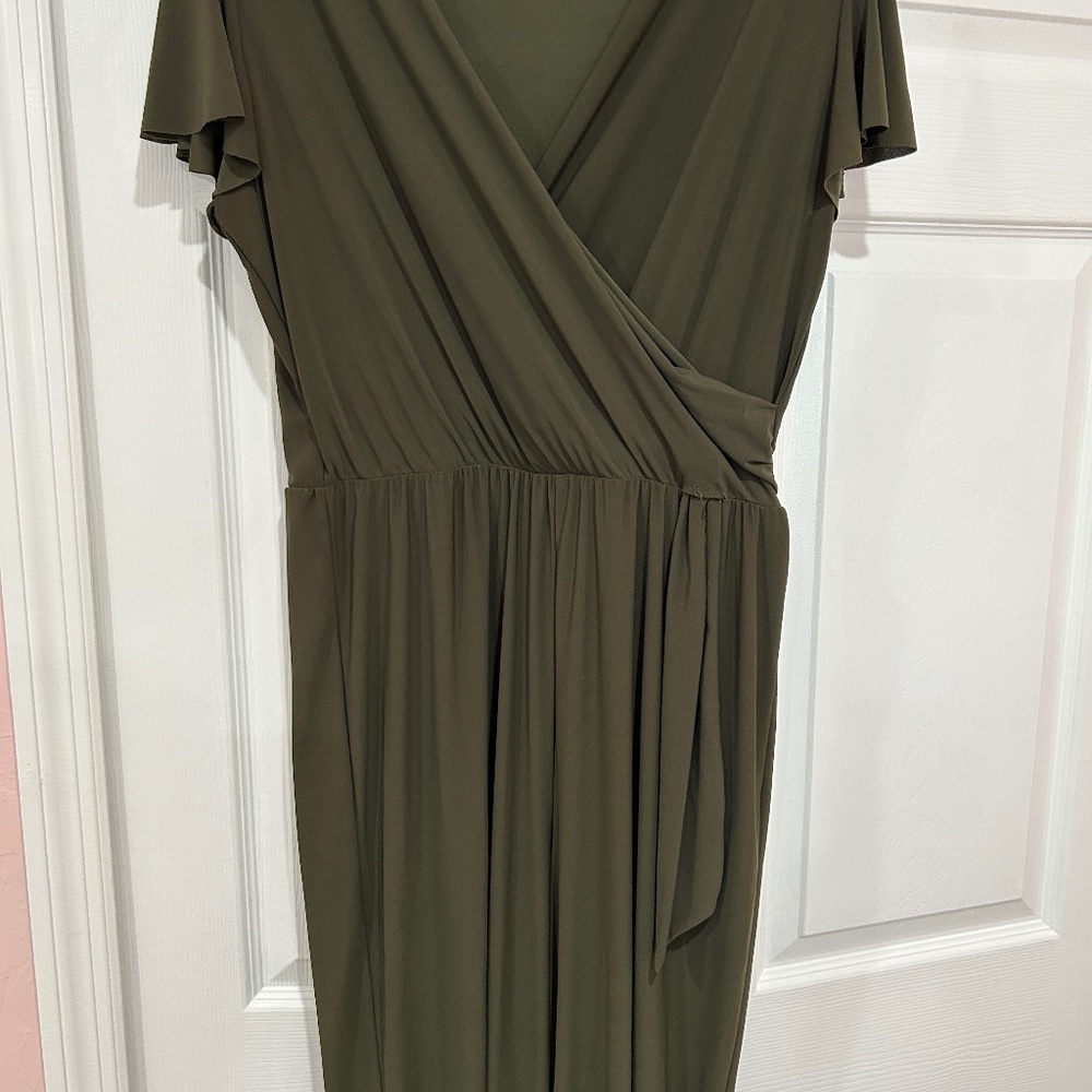 Tash + Sophie green jumper size large